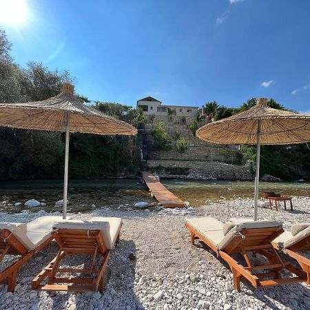 River Escape Villa - Private Beach, Scenic View & Bbq Tepelene Экстерьер фото