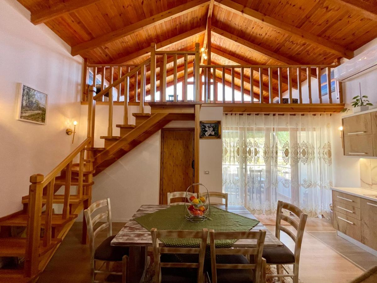 River Escape Villa - Private Beach, Scenic View & Bbq Tepelene Экстерьер фото