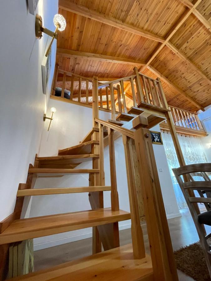 River Escape Villa - Private Beach, Scenic View & Bbq Tepelene Экстерьер фото