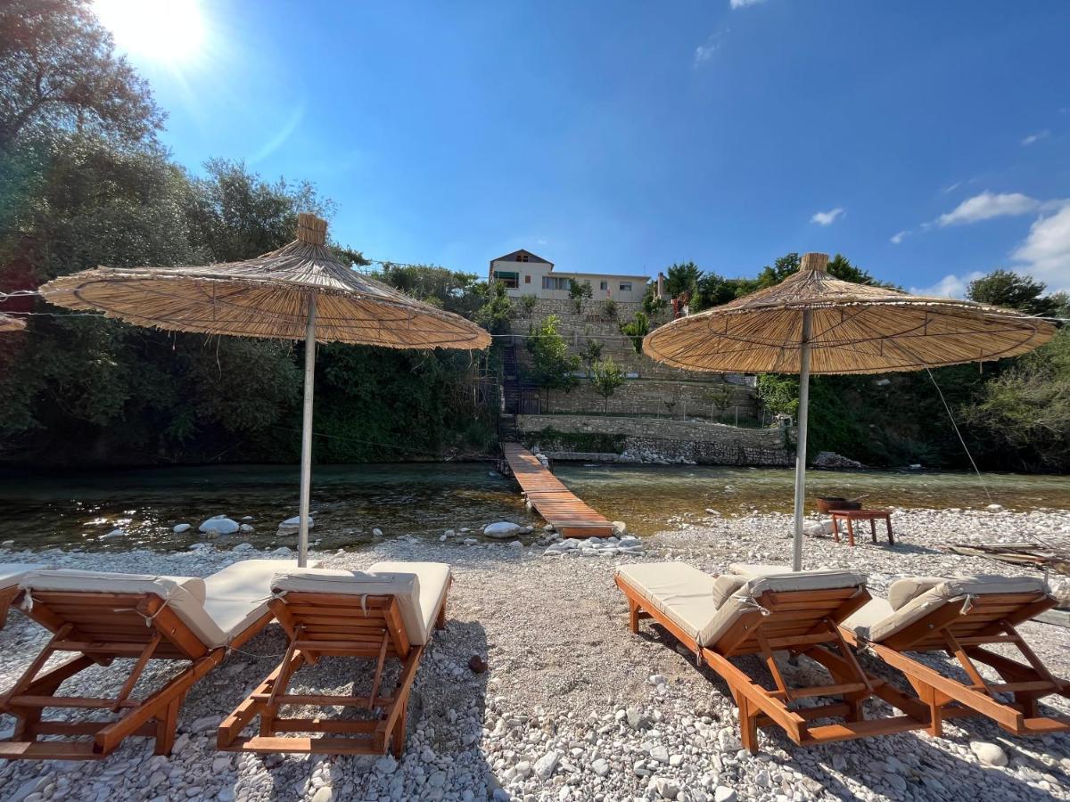 River Escape Villa - Private Beach, Scenic View & Bbq Tepelene Экстерьер фото