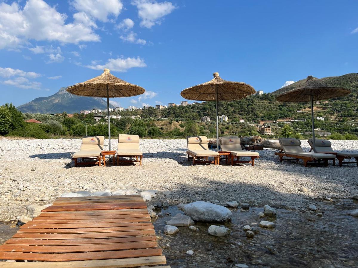 River Escape Villa - Private Beach, Scenic View & Bbq Tepelene Экстерьер фото